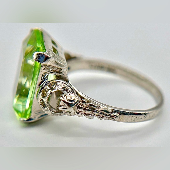 Estate sz6.25 10kt/925 3.85ct URANIUM GEM & Diamond shoulder gothic deco ring - Picture 4 of 16